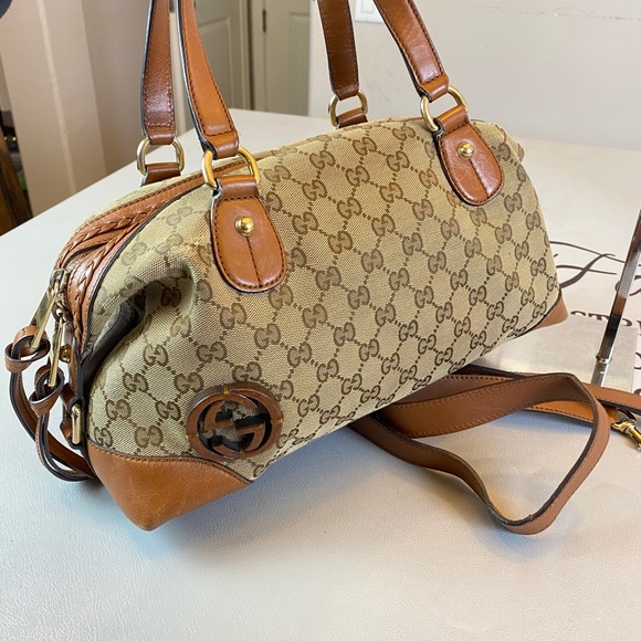 🔥Gucci GG Logo Supreme Shoulder Bag Satchel🔥 - Picture 4 of 15
